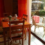 فندق مبيت وإفطار Country Il Melo 4*