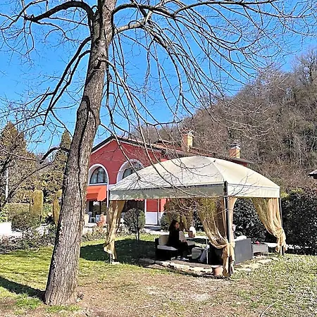 Country Il Melo Bed & Breakfast 4*
